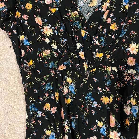 Wild Fable Jumpsuit floral XS NWT - Picture 5 of 5